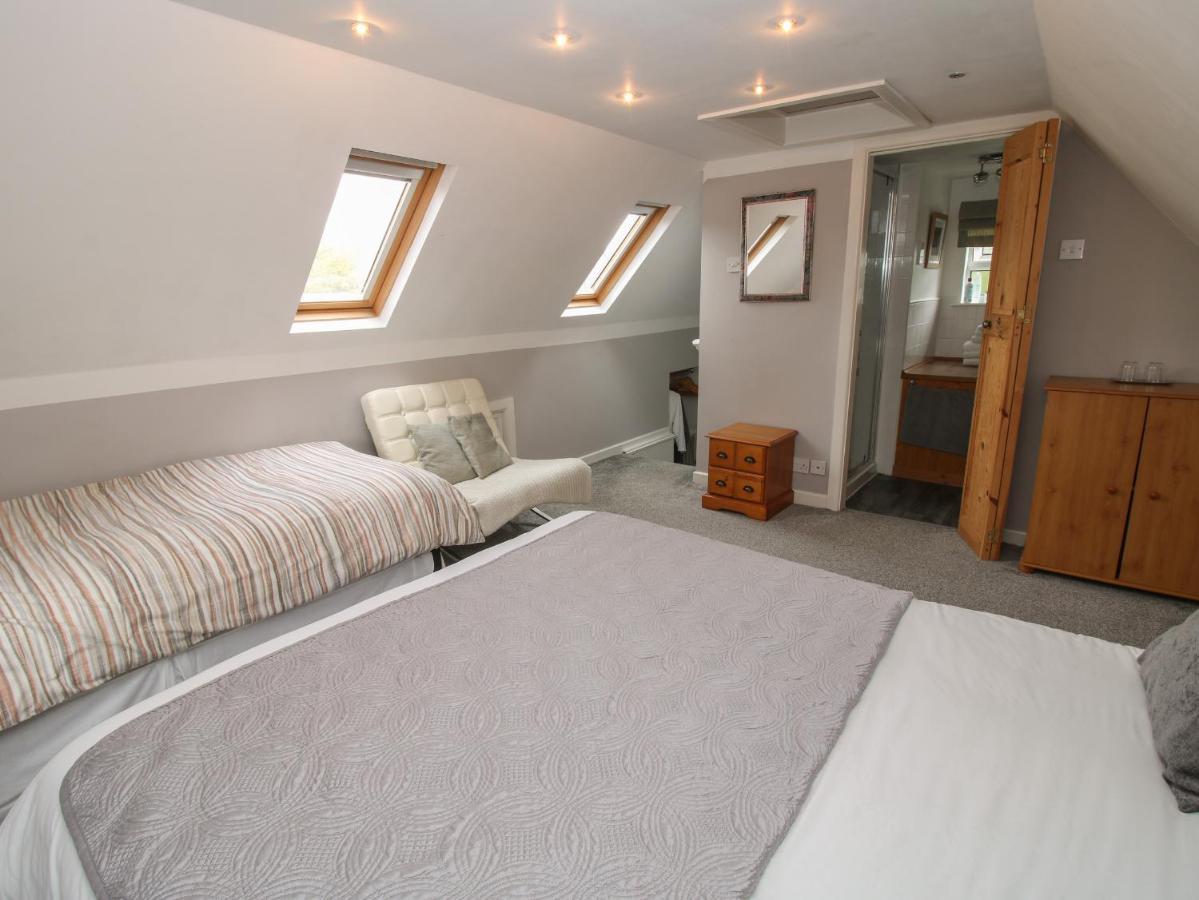 The Coach House Villa Whitmore Ngoại thất bức ảnh